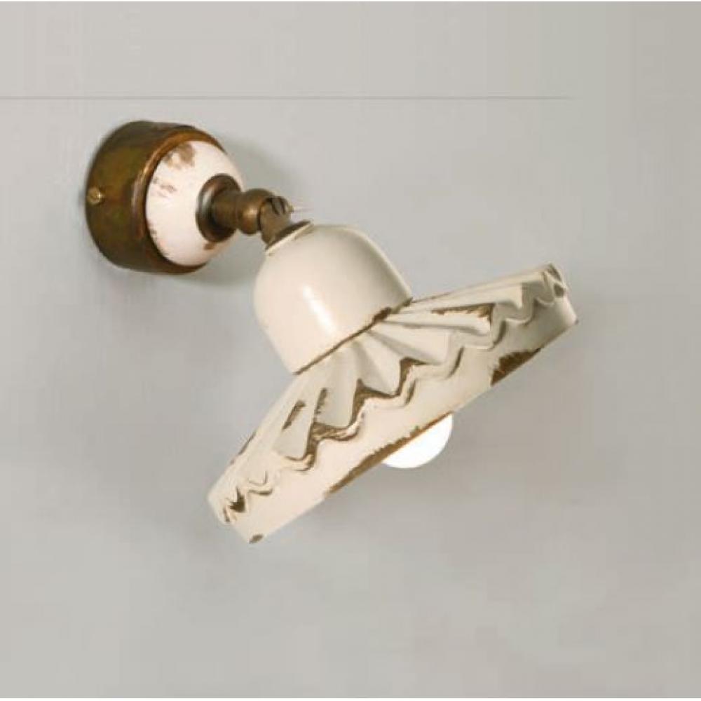biela rustikalna bodova lampa mediteranska kuchyna jedalen nastenna nastavitelna hlava vintage interierovy dizajn chata balaton biela kremova slonovinova lameridiana imas madjarsko.jpg